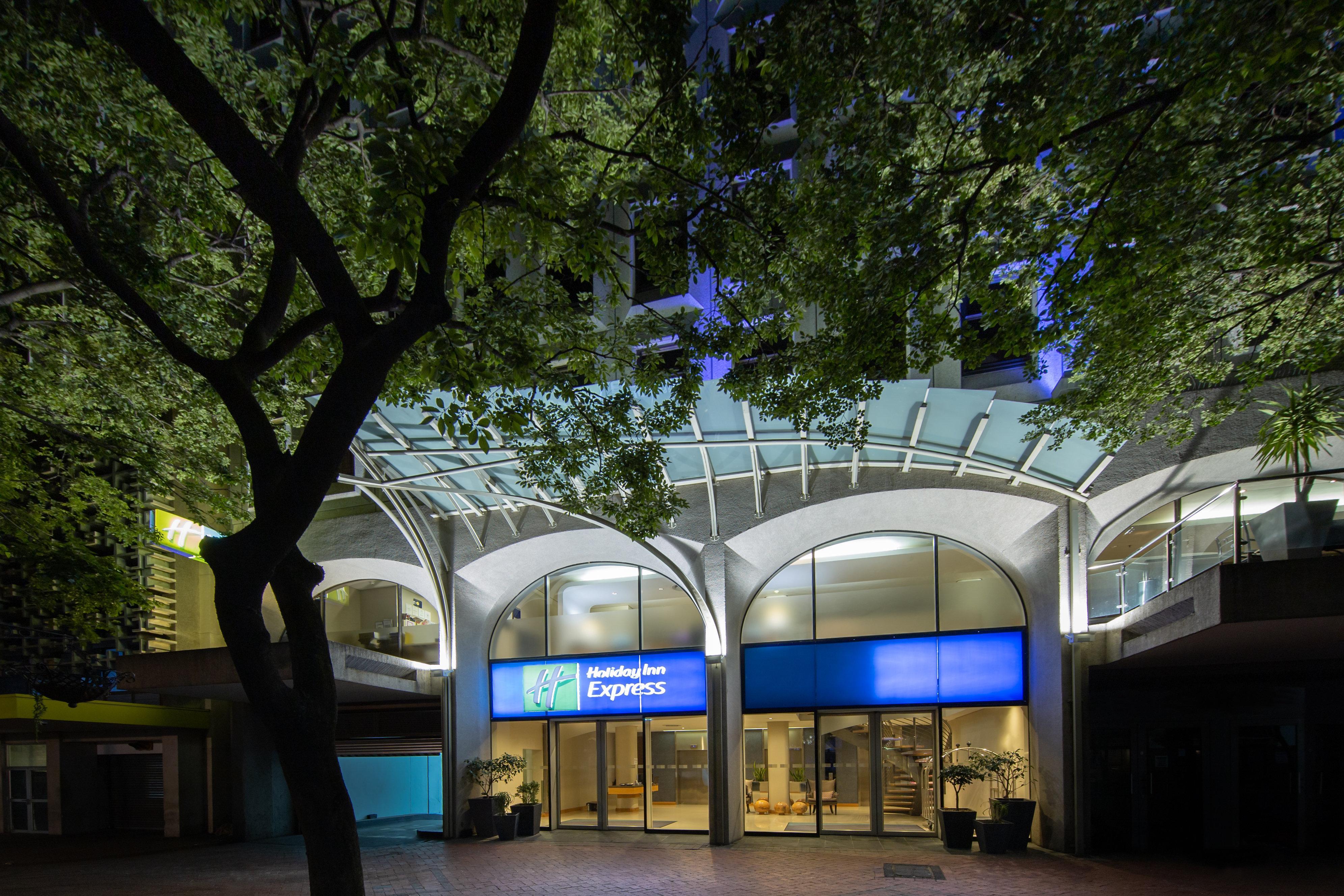 Holiday Inn Express Cape Town City Centre, An Ihg Hotel Exterior photo